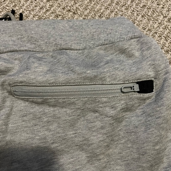 Y3 Grey sweat suit in size small, comes with hoodie and pants - Picture 8 of 9